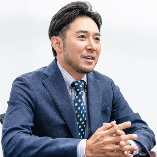 アミューズメントメディア総合学院　理事長 吉田 東吾